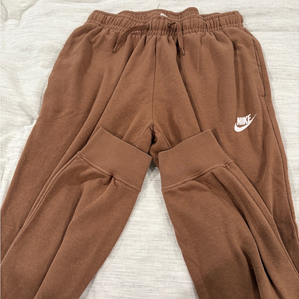 Nike Brown Sweatpants Relaxed Fit Joggers